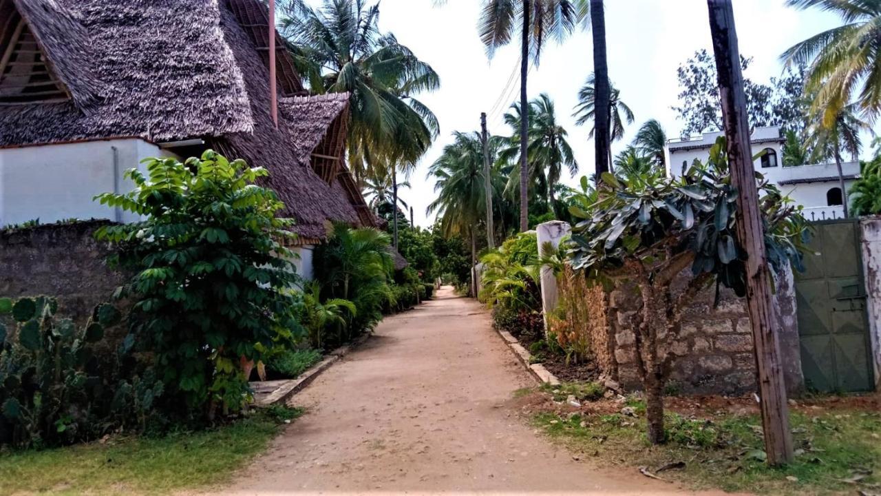 V-Szameitat Homes, Kongo River Diani Beach Eksteriør bilde