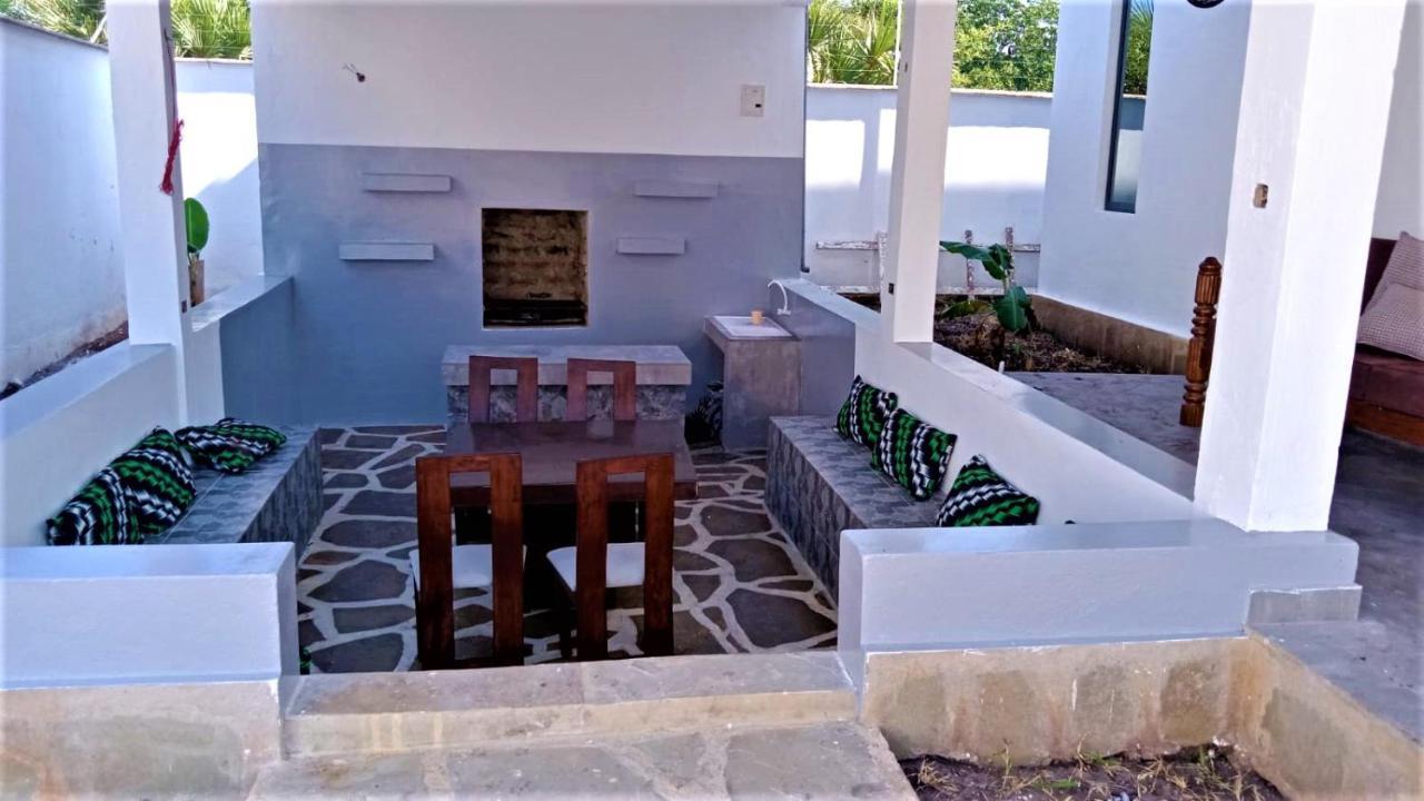 V-Szameitat Homes, Kongo River Diani Beach Eksteriør bilde